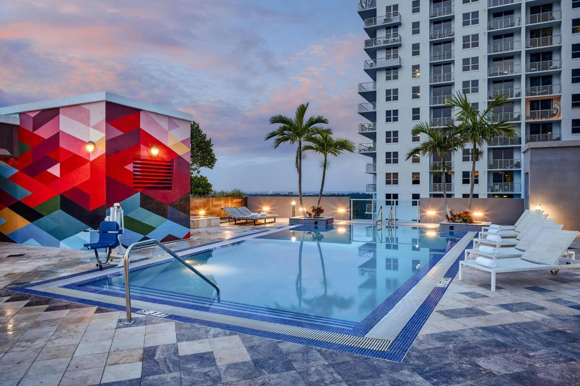 The Circ Hotel Hollywood, Sonder By Marriott Bonvoy Exterior photo